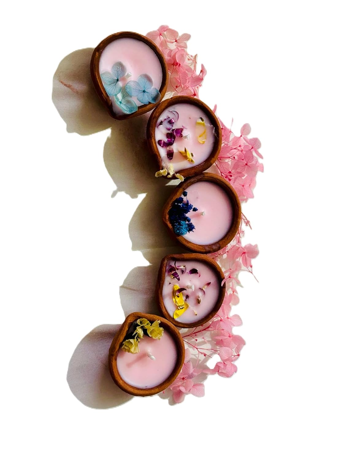 Handmade Scented Diya Candles with Dried Flowers, White Oudh & British Rose Fragrance, Set of 5, Pink Wax in Clay Diyas