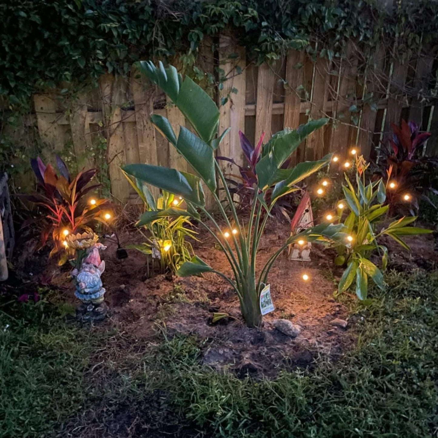 Solar Christmas Lights - Solar Garden Lights Outdoor, Solar Firefly Lights, Sway by Wind, Solar Fairy Lights Outdoor Waterproof for Yard Garden Christmas Decoration(Warm White)