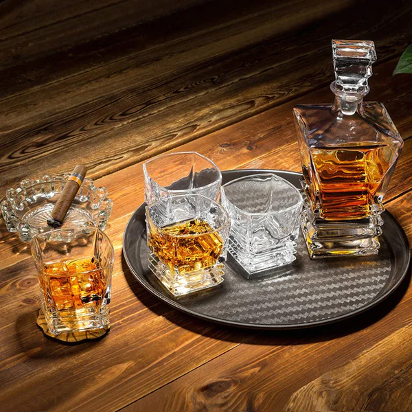 bourbon decanter with glasses