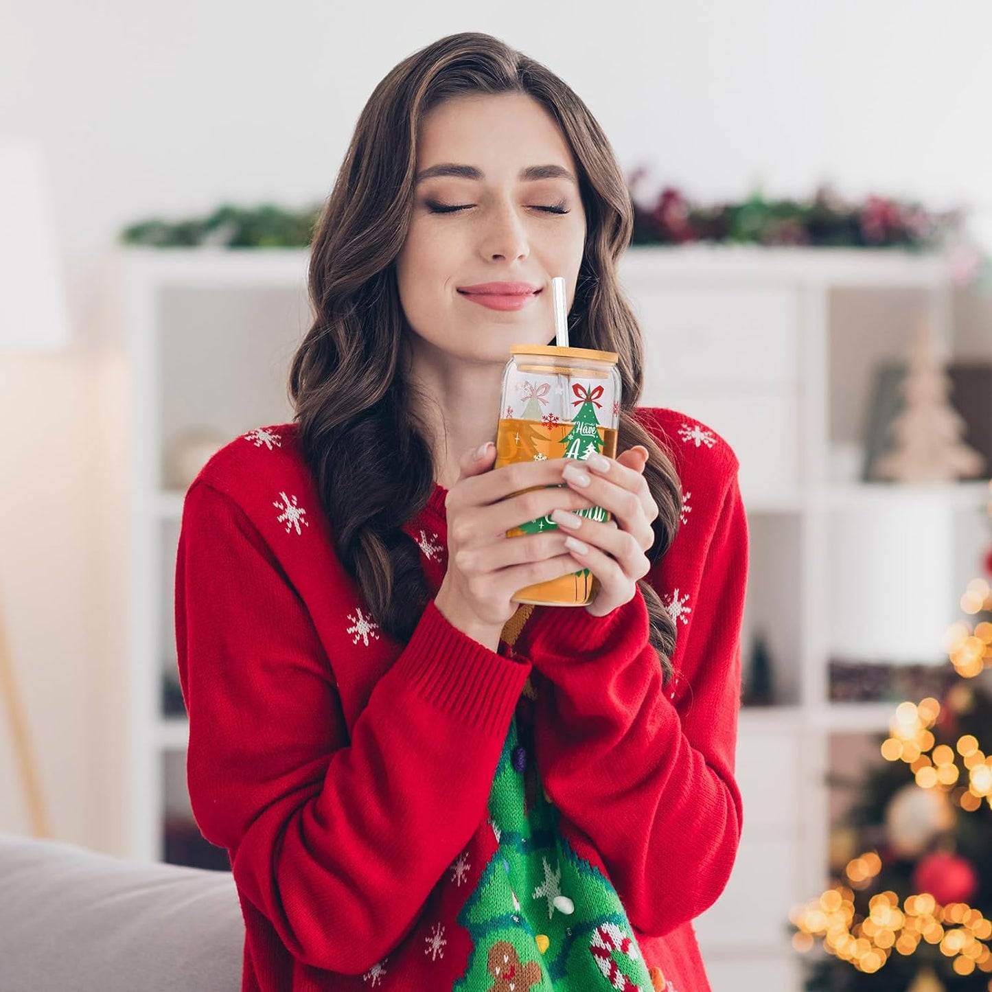 festive christmas drinking cups with lid and straw