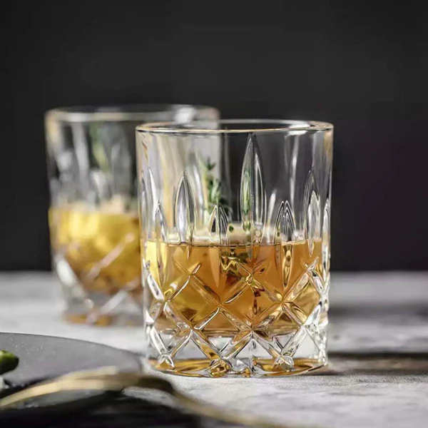 ice bucket with glasses