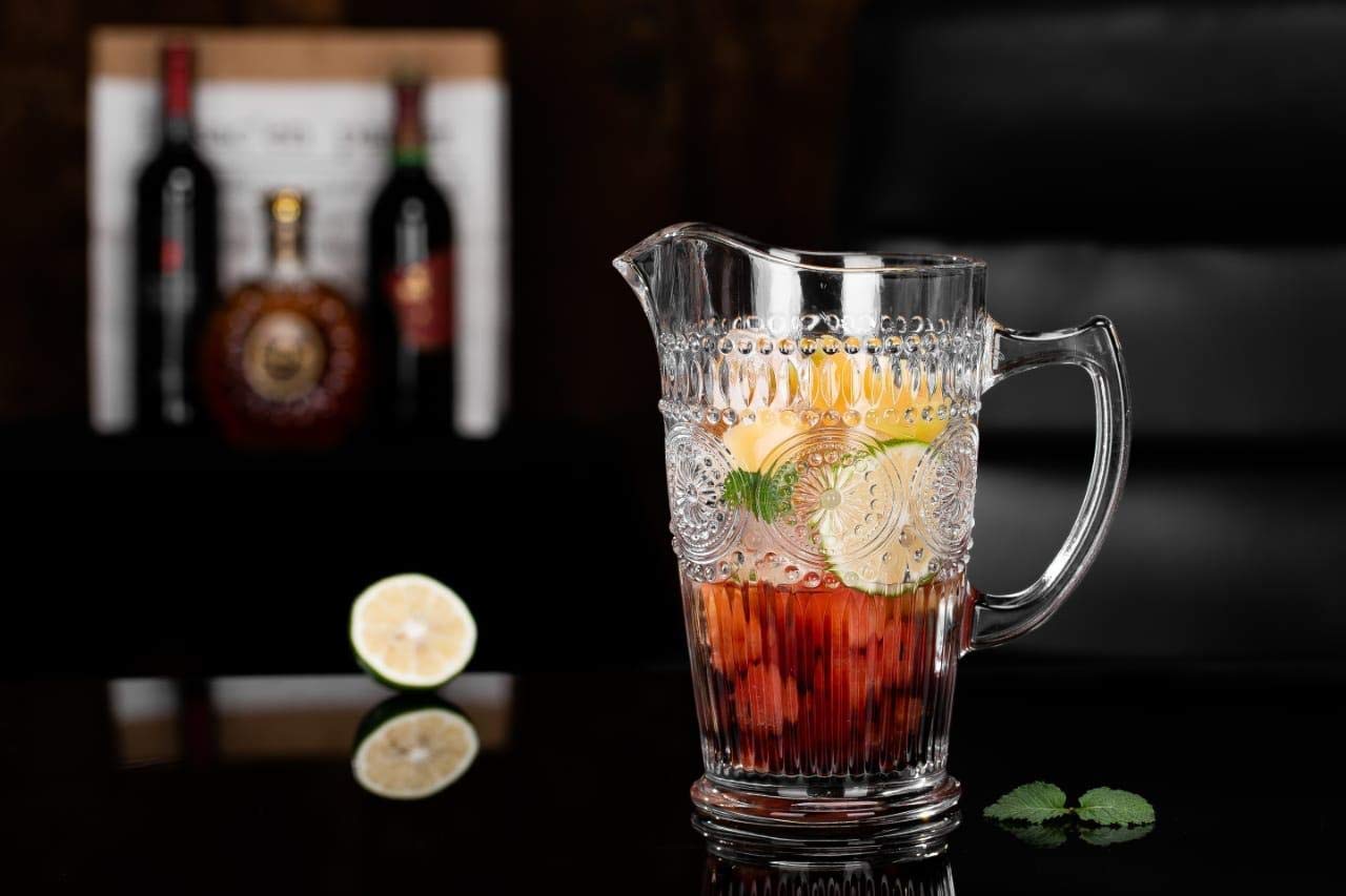 glass water jug with lid