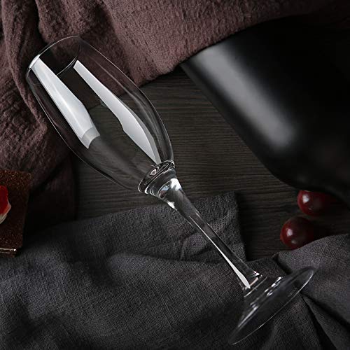 restaurant champagne glasses
